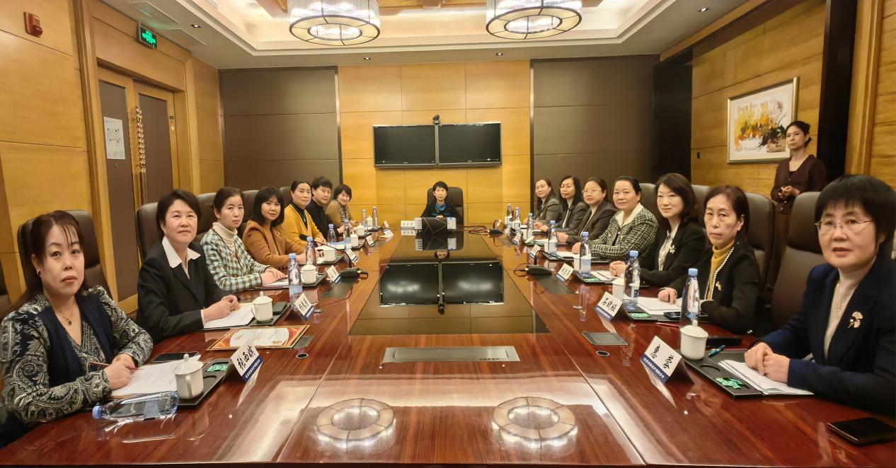 4aa88a5afbf174a340c8df1985e27cc